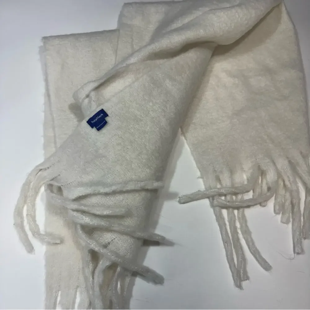 Hatattack Chic Solid Scarf Ivory